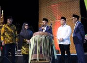 Pembukaan MTQ Polman 2026 Meriah, Bupati Serahkan Pin Emas untuk Qori Berprestasi