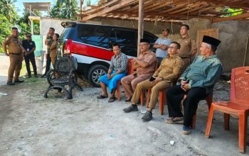 Bupati Polman Kunjungi Korban Kebakaran di Mapilli, Serahkan Bantuan Pribadi dan Imbau Warga Tetap Waspada
