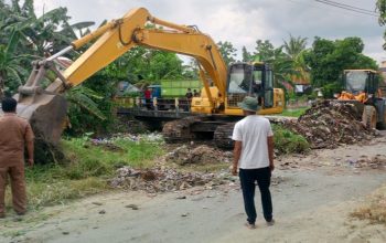 Bupati Polman Turunkan Excavator untuk Normalisasi Sungai Sidorejo Wonomulyo