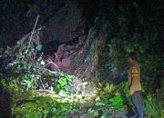 Longsor di Tutar Polman Putus Akses Jalan Tubbi–Pollewani, Polisi Turun ke Lokasi