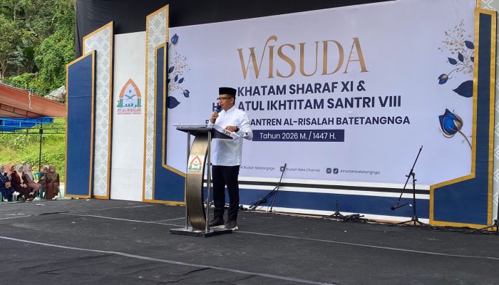 Hadiri Wisuda Santri Al-Risalah, Bupati Polman Tegaskan Dukungan untuk Pesantren