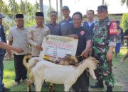 166 Ekor Kambing Dibagikan ke Warga Polman, Bupati: Harus Jadi Sumber Penghasilan