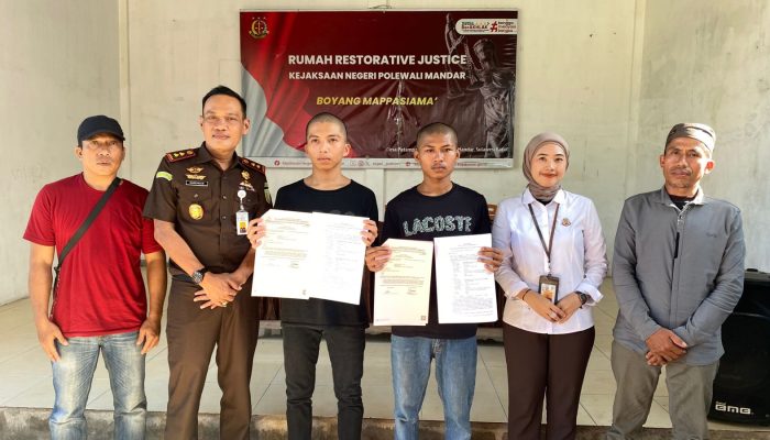Kajari Polman Pimpin Restorative Justice Kasus Penganiayaan, Dua Pelajar Berdamai