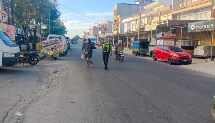 Satlantas Polres Polman Gelar Commander Wish Pagi di Titik Rawan Kemacetan dan Kawasan Sekolah