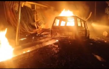 Mobil Pelangsir BBM Terbakar, Dua Rumah di Sarampu Ikut Hangus