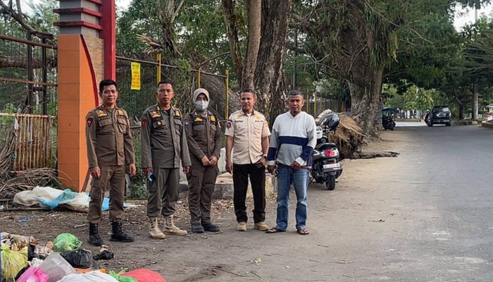 Satpol PP Polman Siaga 14 Jam Awasi Titik Rawan Sampah Liar