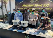 Kapolres Polman Hadiri Pemusnahan Barang Bukti Perkara Inkrah di Kejari