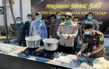 Kapolres Polman Hadiri Pemusnahan Barang Bukti Perkara Inkrah di Kejari