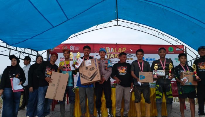 Polsek Urban Wonomulyo Amankan Penutupan Balap Motor Taksi Gabah di Desa Sidorejo