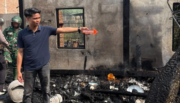 Rumah Pensiunan Polri di Sidorejo Wonomulyo Terbakar, Polisi Selidiki Penyebabnya