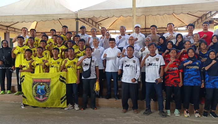 Dilepas Bupati Samsul Mahmud, Kontingen GSI Polman Bidik Tiket ke Tingkat Nasional